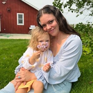 Meet your Posher, Elizabeth